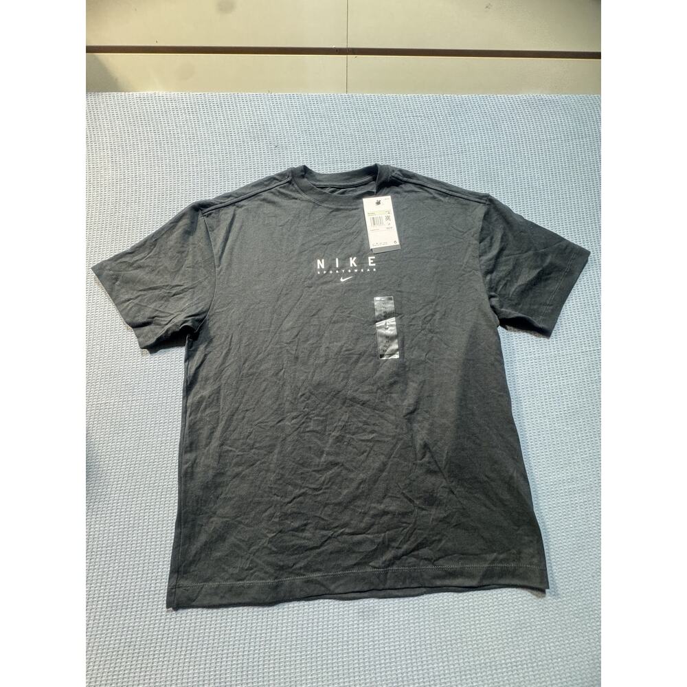 Nike Sportswear The Nike Tee Women's Sz XS Black Brand New‎
